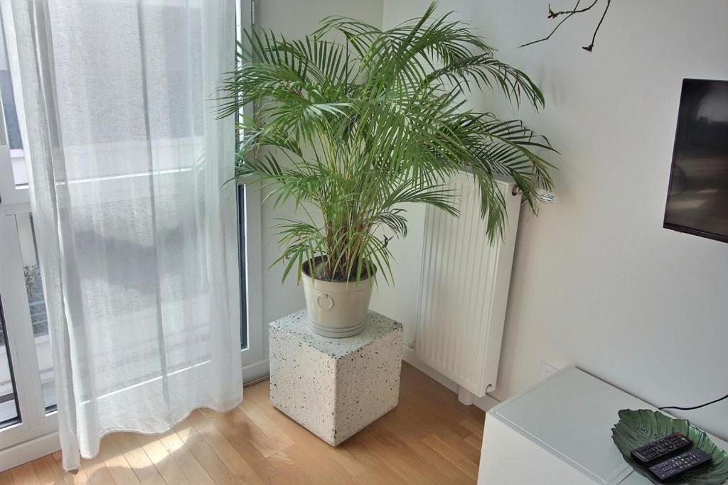 Ferienwohnung Le Toit Du Montvalerien Suresnes Exterior foto